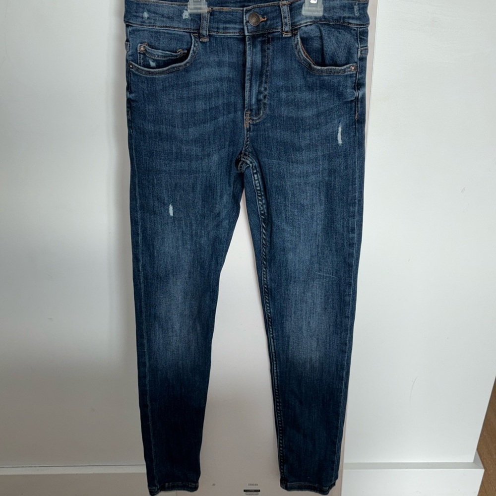 GIRL’S DISTRESS ZARA JEANS